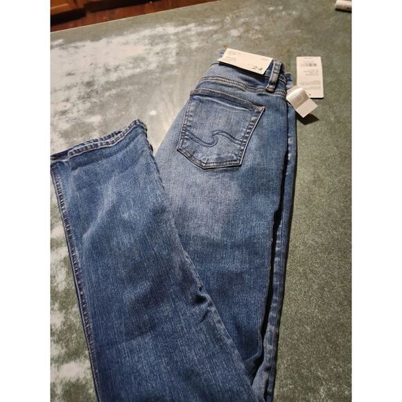 NWT Silver Jeans Co. Avery Curvy Fit High Rise Straight Leg (Indigo) sz 24x31 - Picture 2 of 4